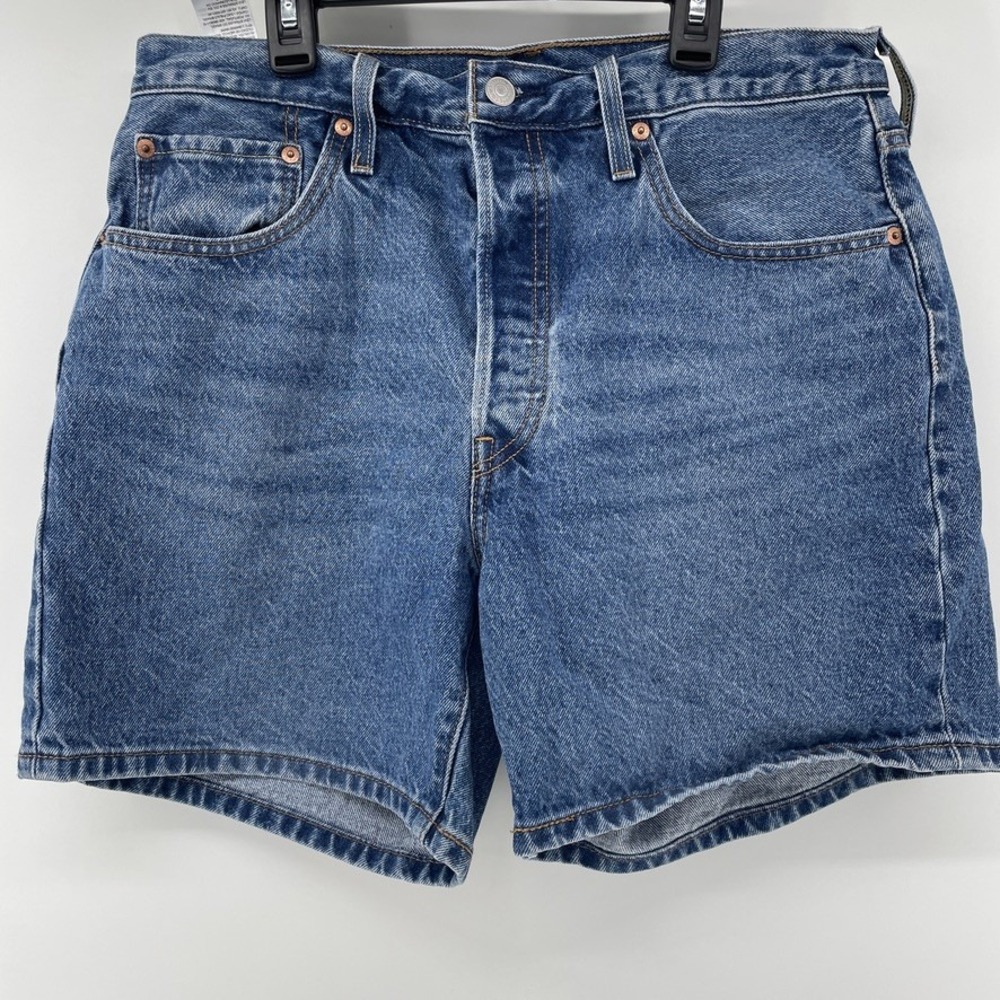 Levi's 501 Shorts Womens 32x6 Medium Wash Blue High Rise Solid NWT